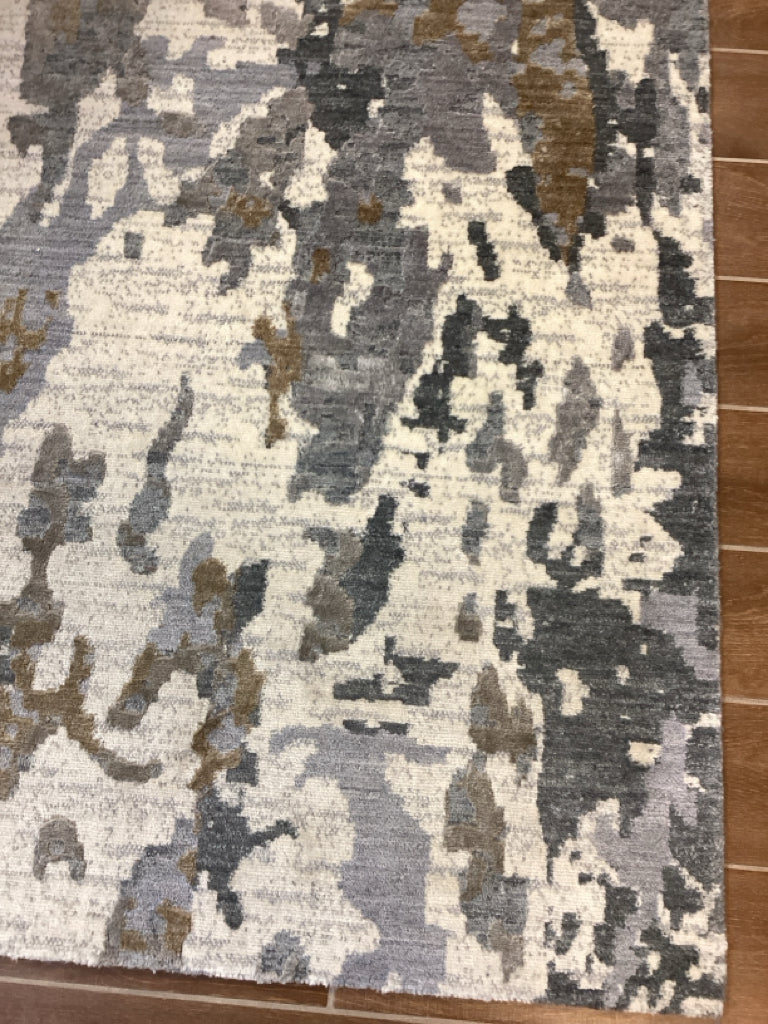 Rug