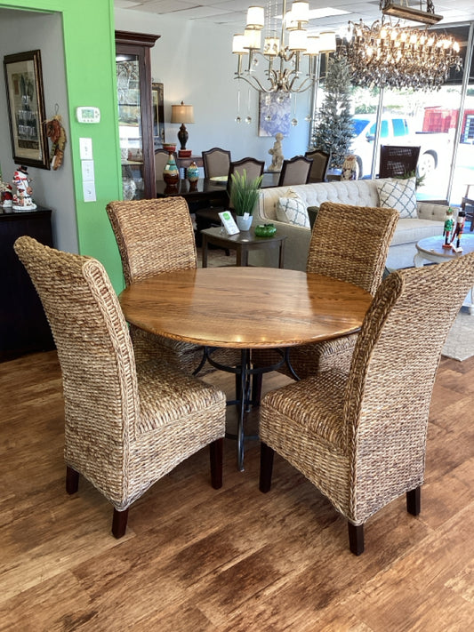 Wooden Table with 4 Sea Grass chairs