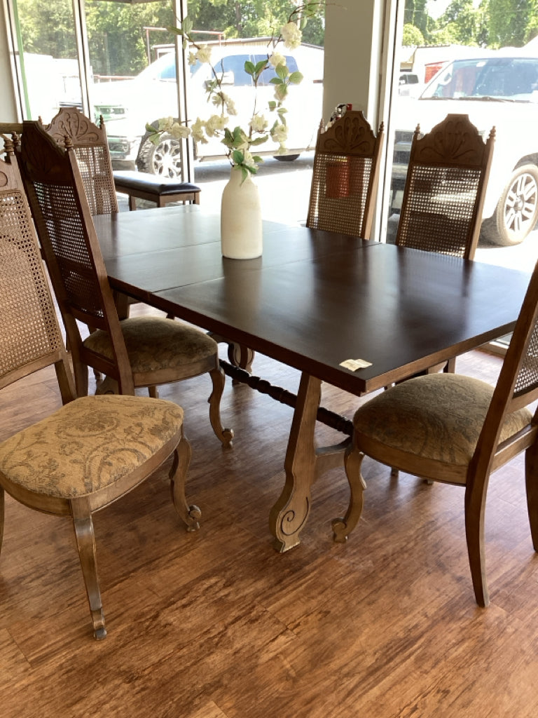 Dining Set
