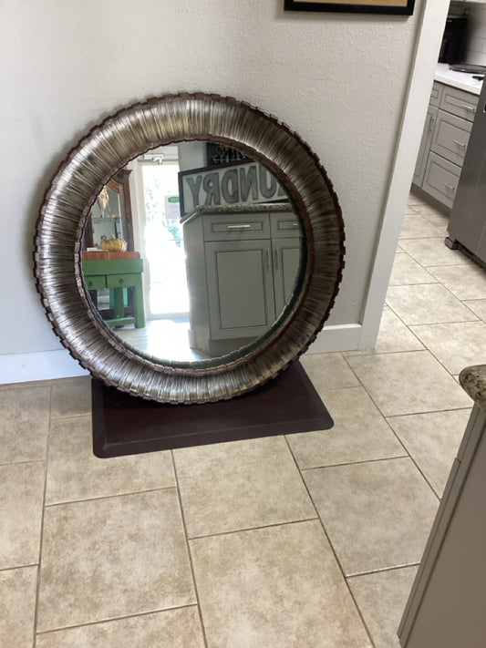45" Round Mirror