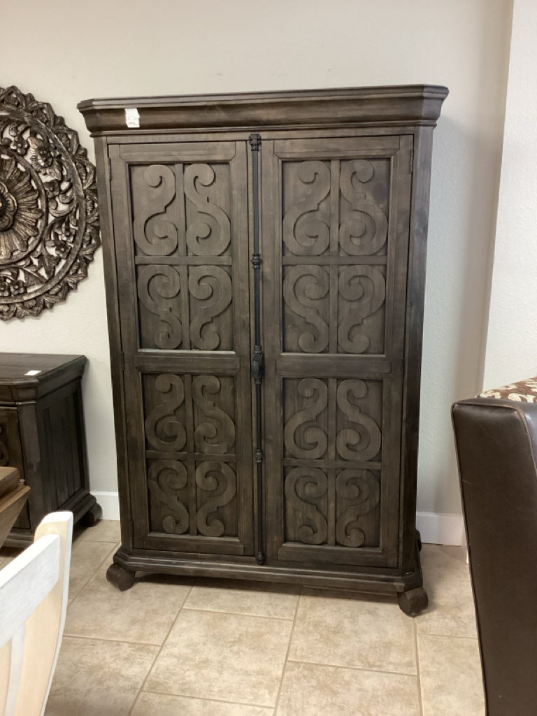 Armoire